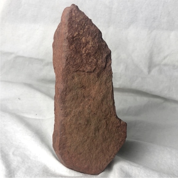 Shona Red Stone Parent & Children Sculpture - Picture 2 of 10